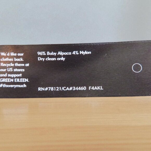 Eileen Fisher (The Fisher Project) Peruvian Baby Alpaca Scarf/Wrap w/Fringe, EUC - Picture 9 of 9